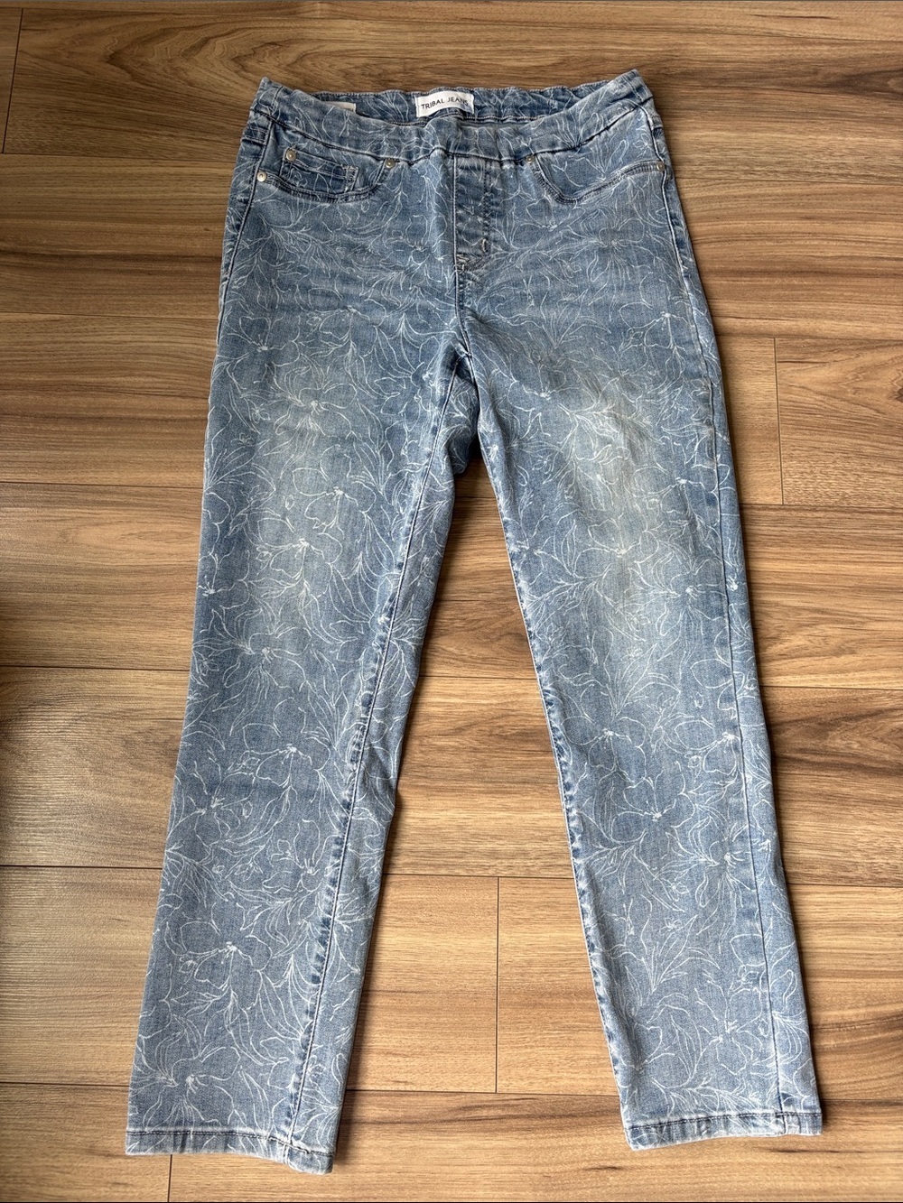 Tribal Women's Light Blue Floral-Print Skinny Jeans